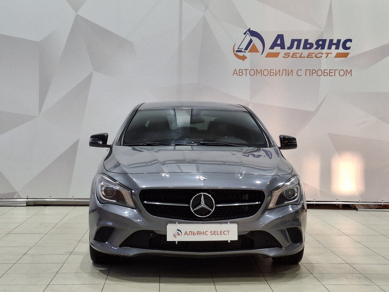 MERCEDES-BENZ CLA