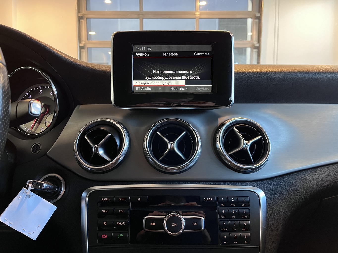 MERCEDES-BENZ GLA