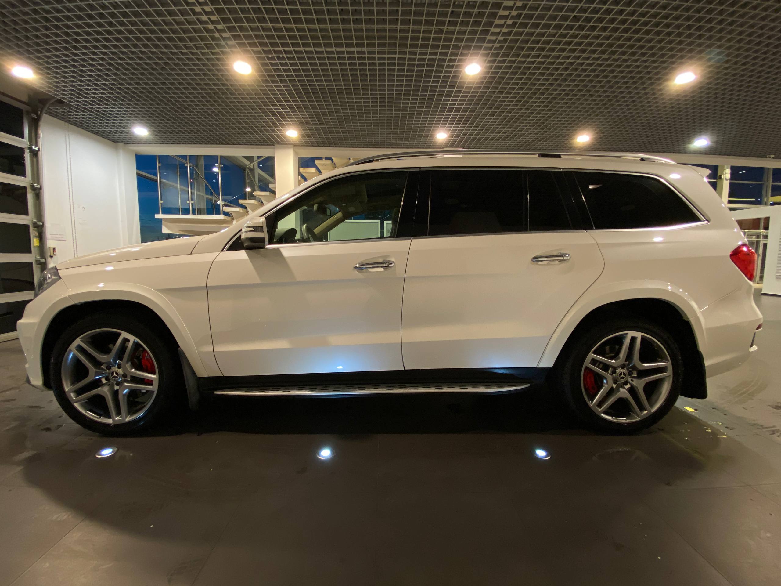 MERCEDES-BENZ GL350