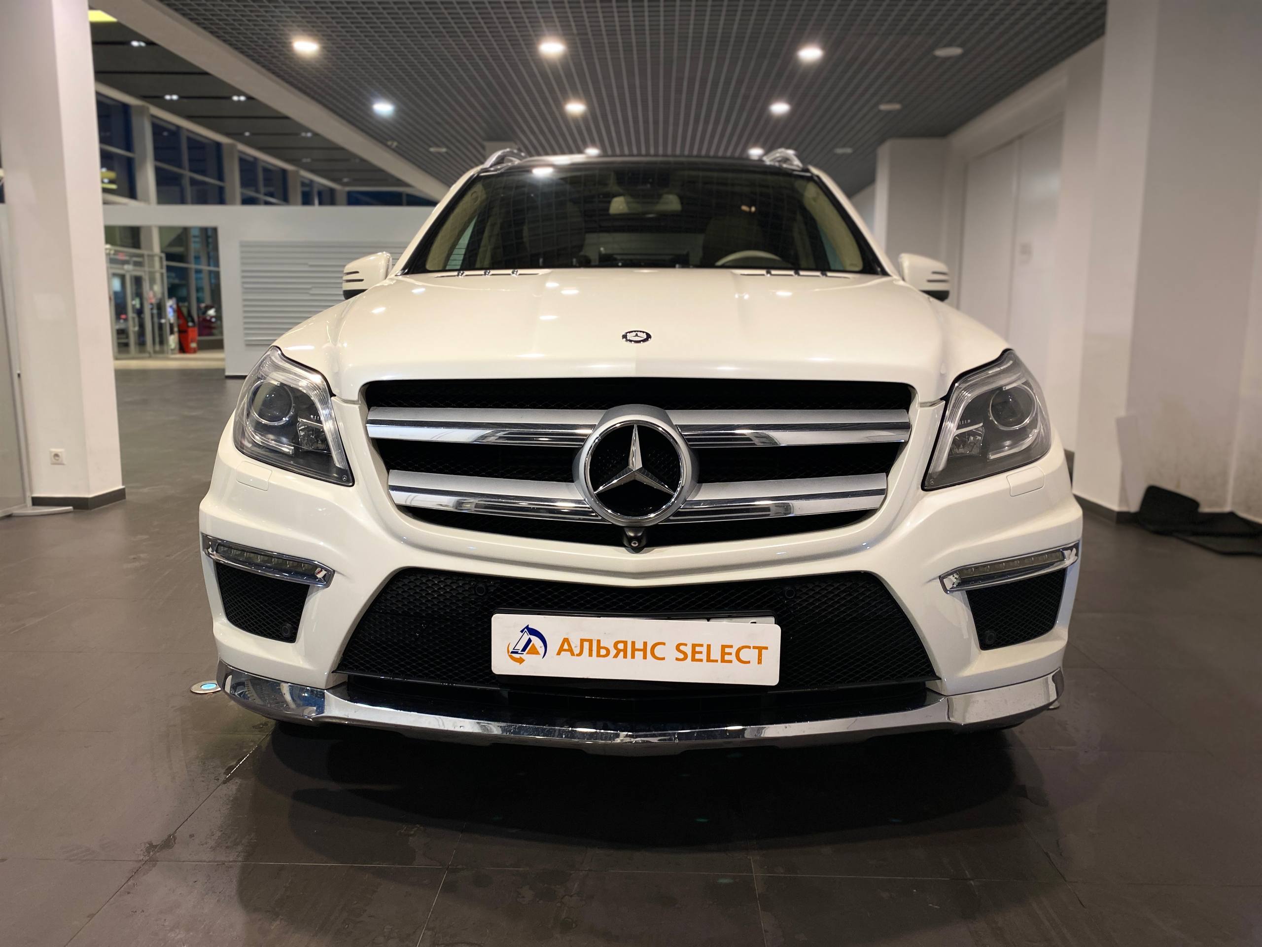 MERCEDES-BENZ GL350