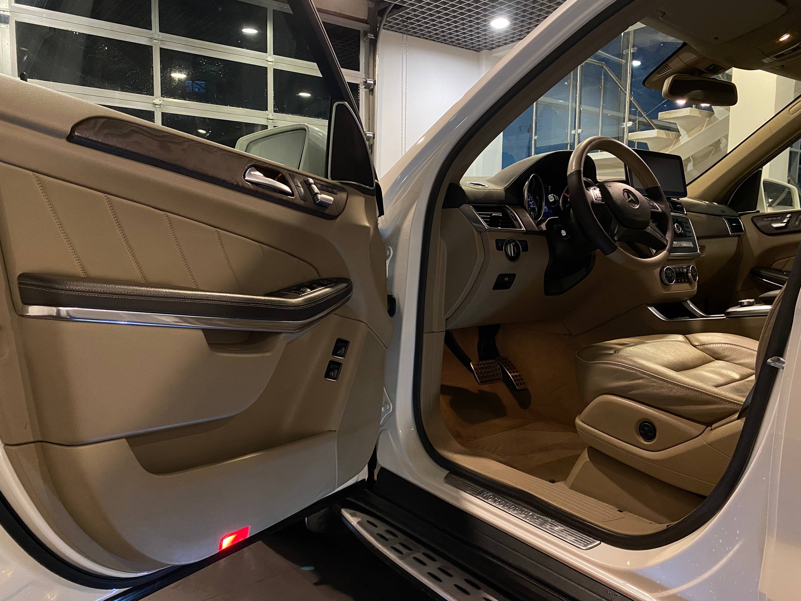 MERCEDES-BENZ GL350