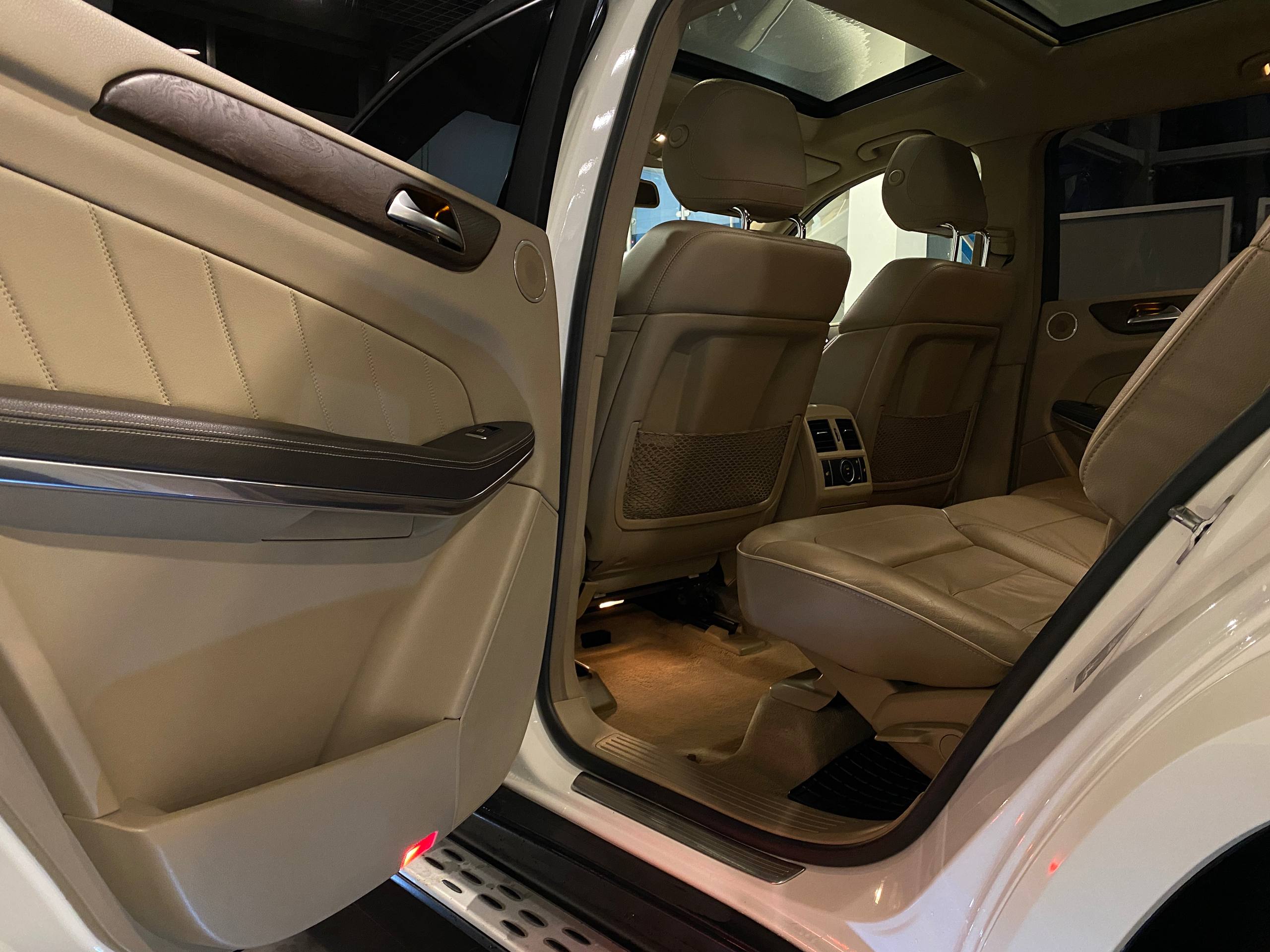 MERCEDES-BENZ GL350