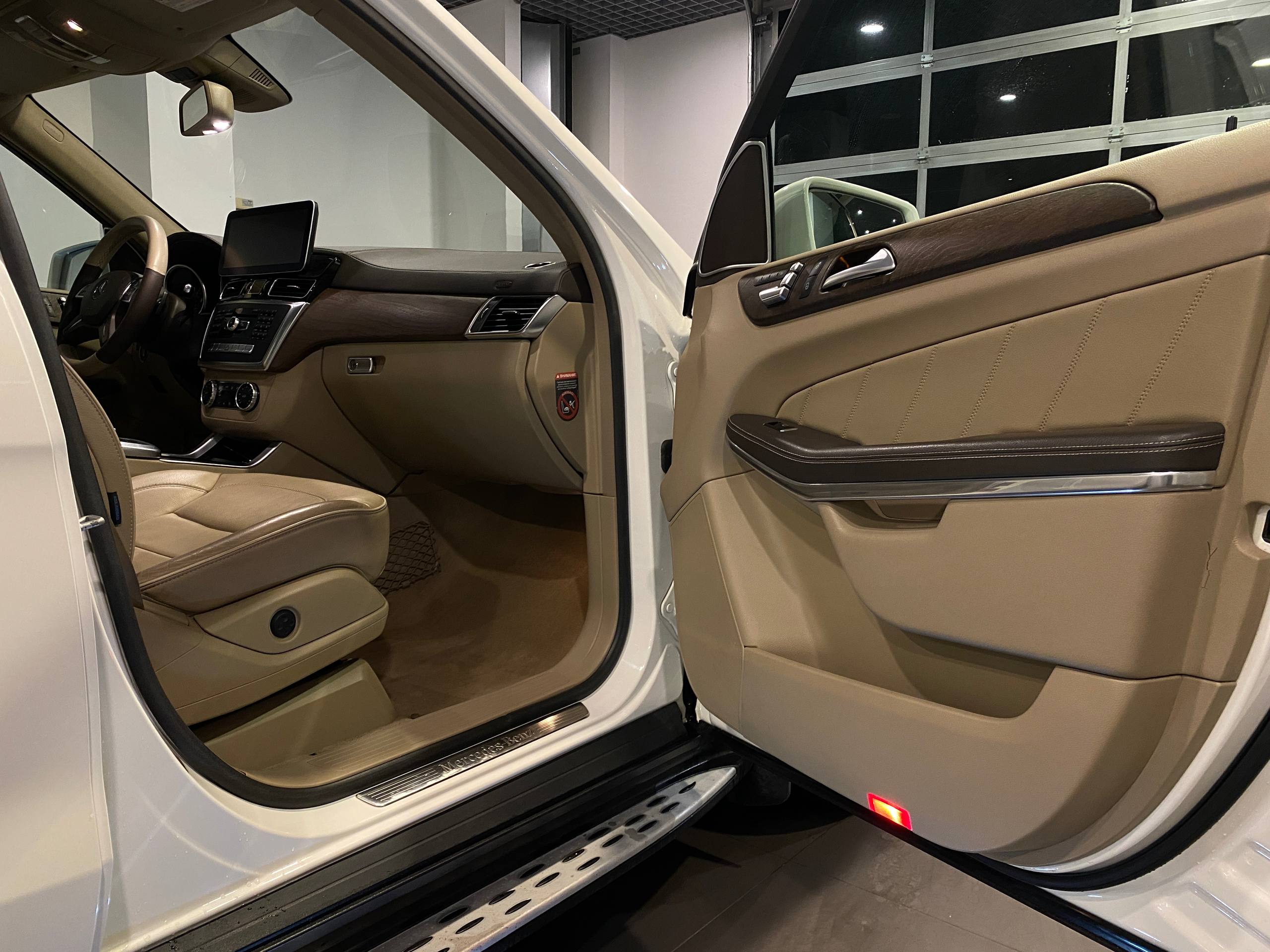 MERCEDES-BENZ GL350