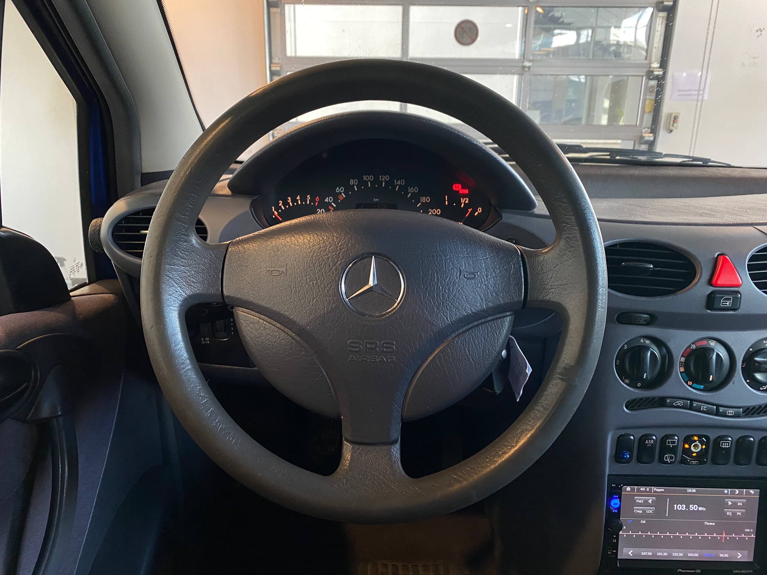 MERCEDES-BENZ A140