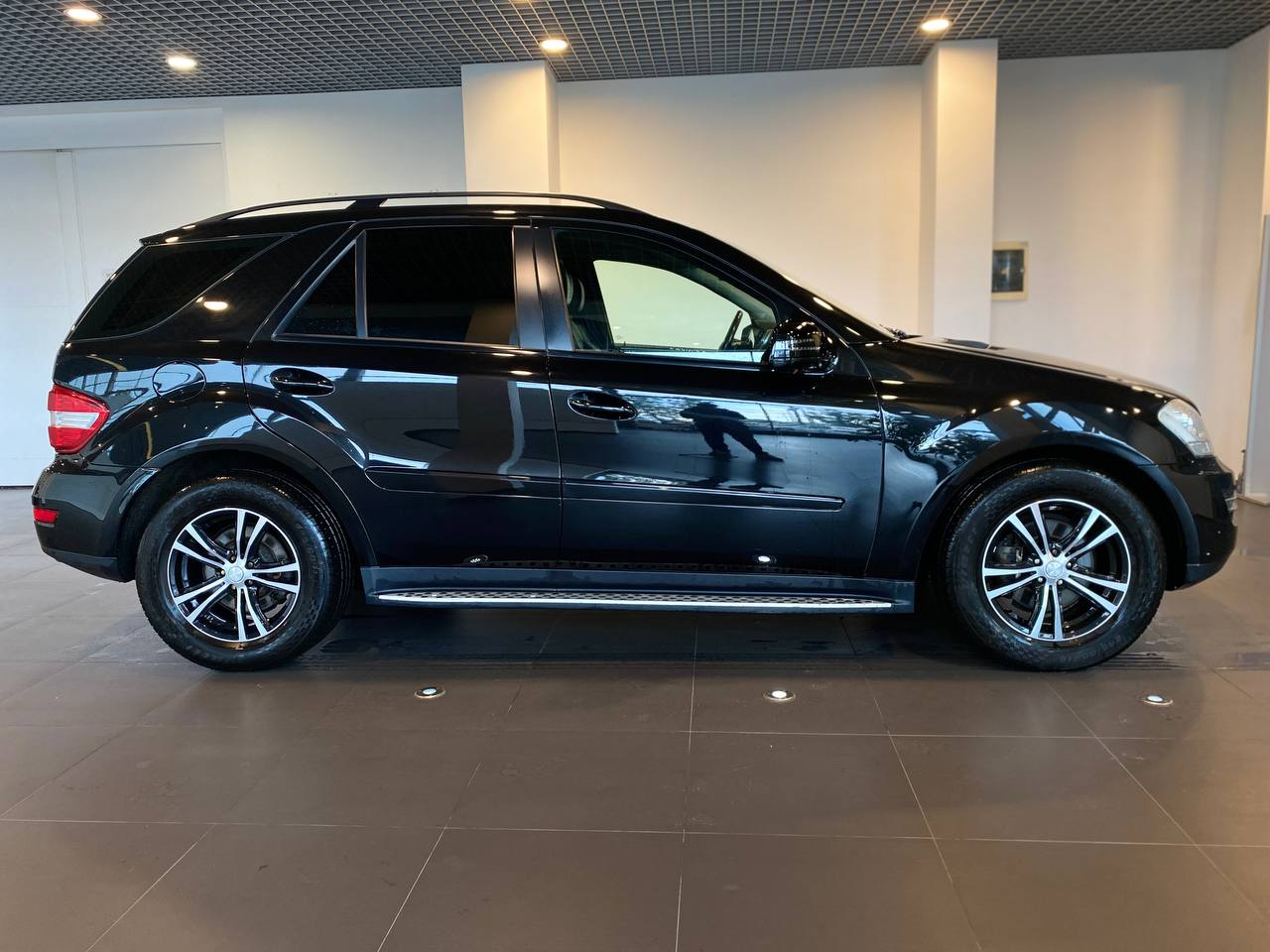 MERCEDES-BENZ ML350