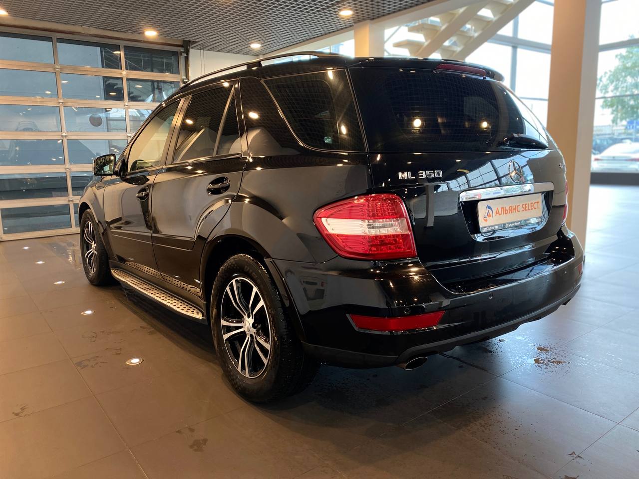 MERCEDES-BENZ ML350