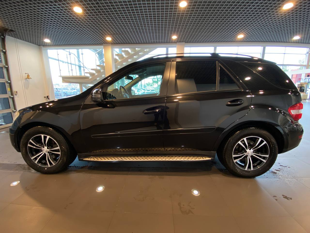 MERCEDES-BENZ ML350