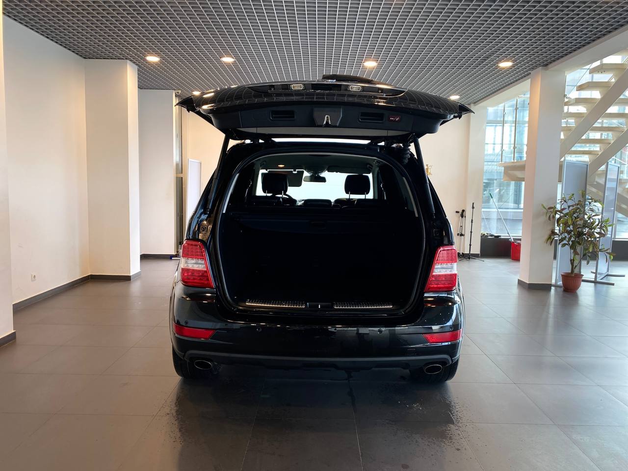 MERCEDES-BENZ ML350