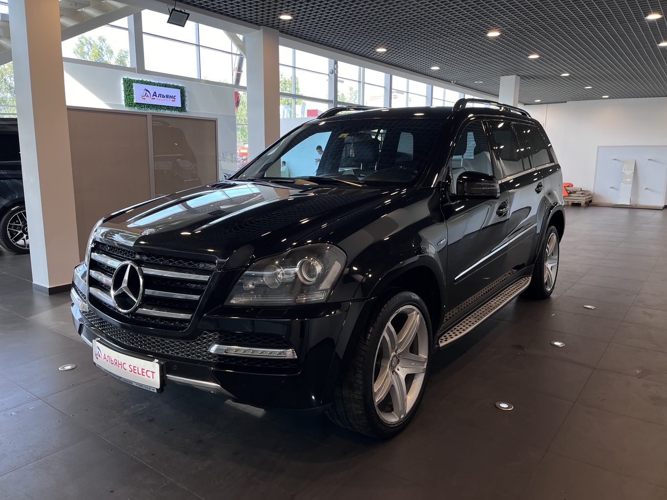MERCEDES-BENZ GL