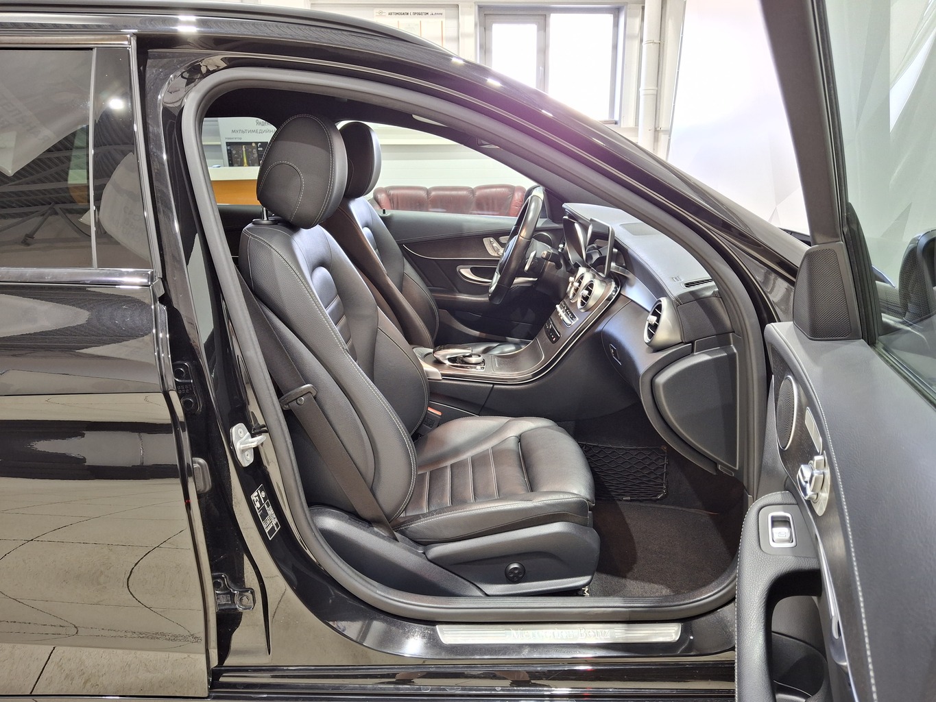 MERCEDES-BENZ C