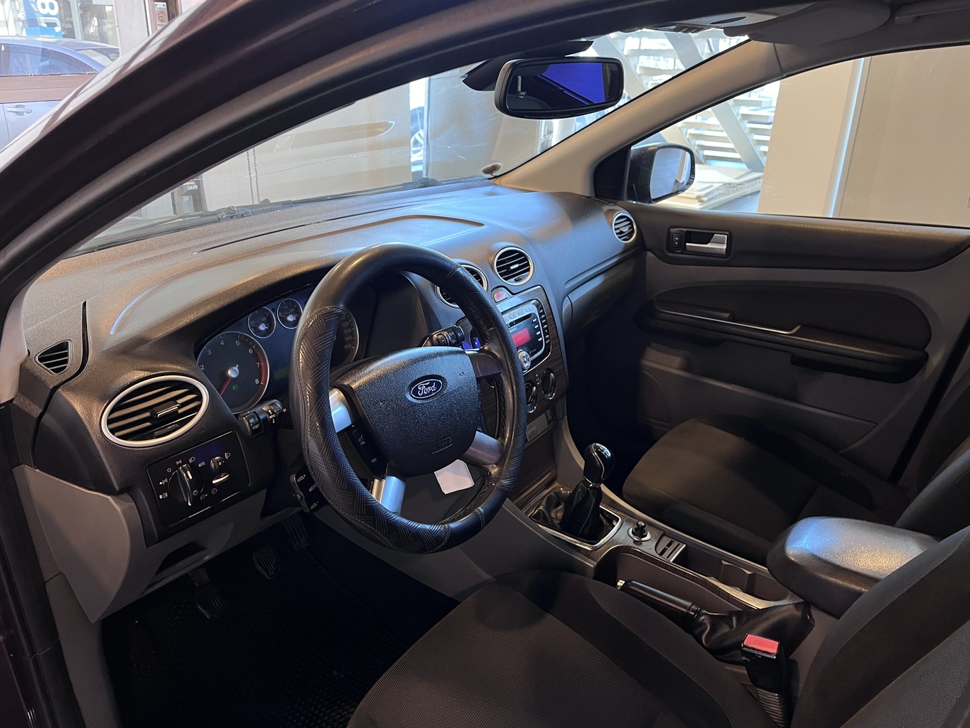 FORD FOCUS
