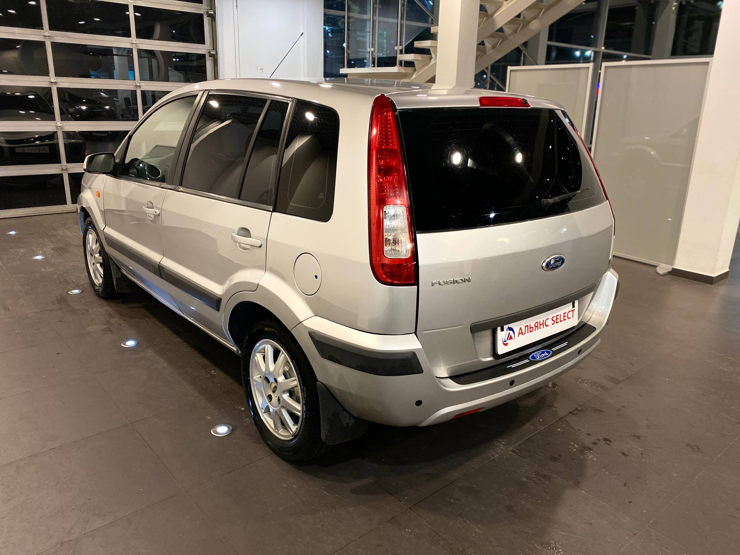 FORD FUSION