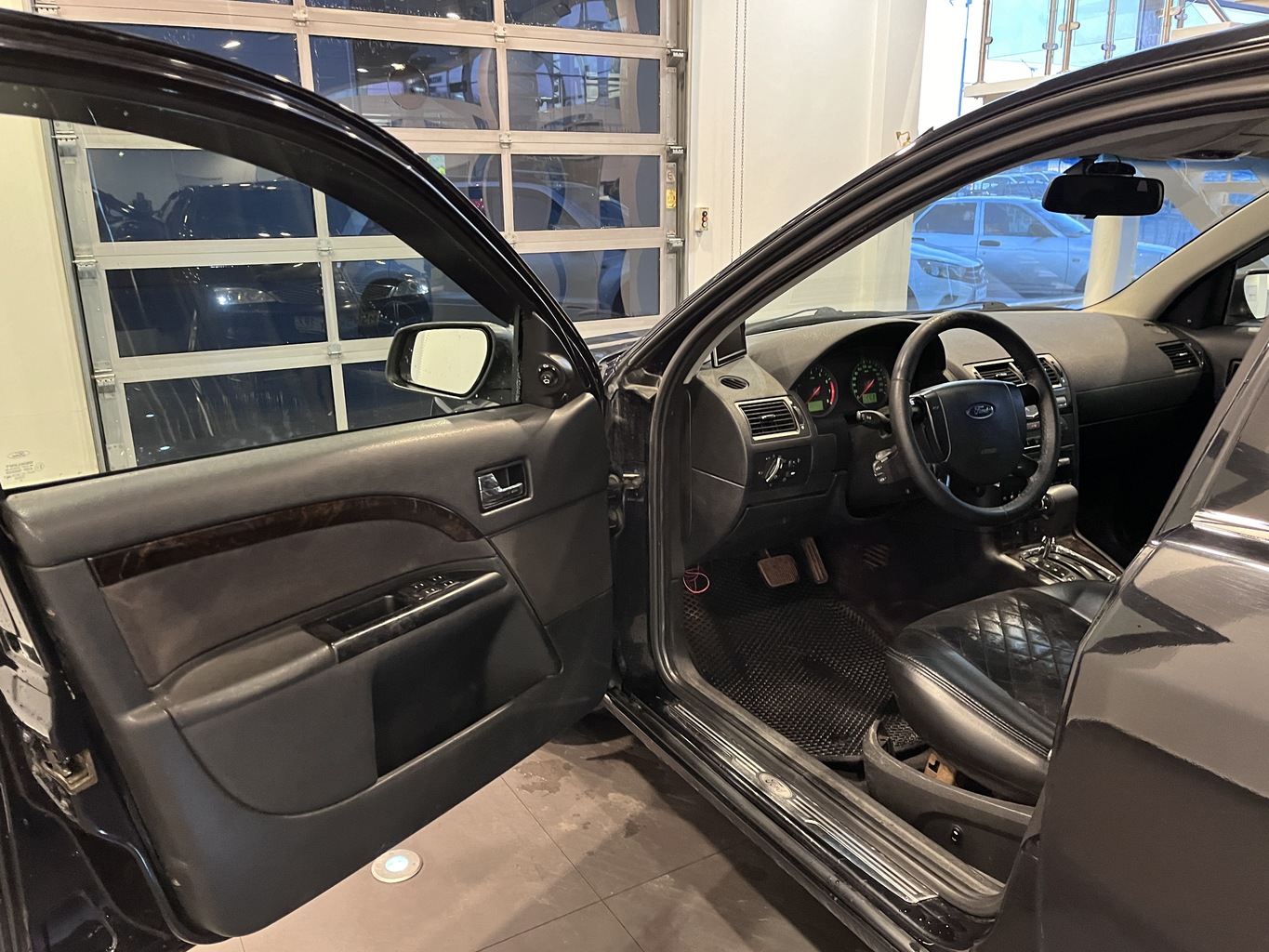FORD MONDEO