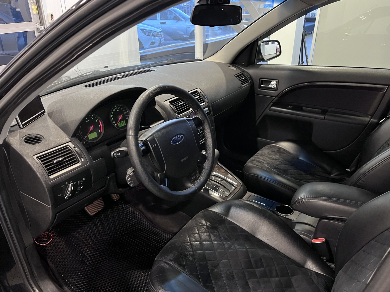 FORD MONDEO