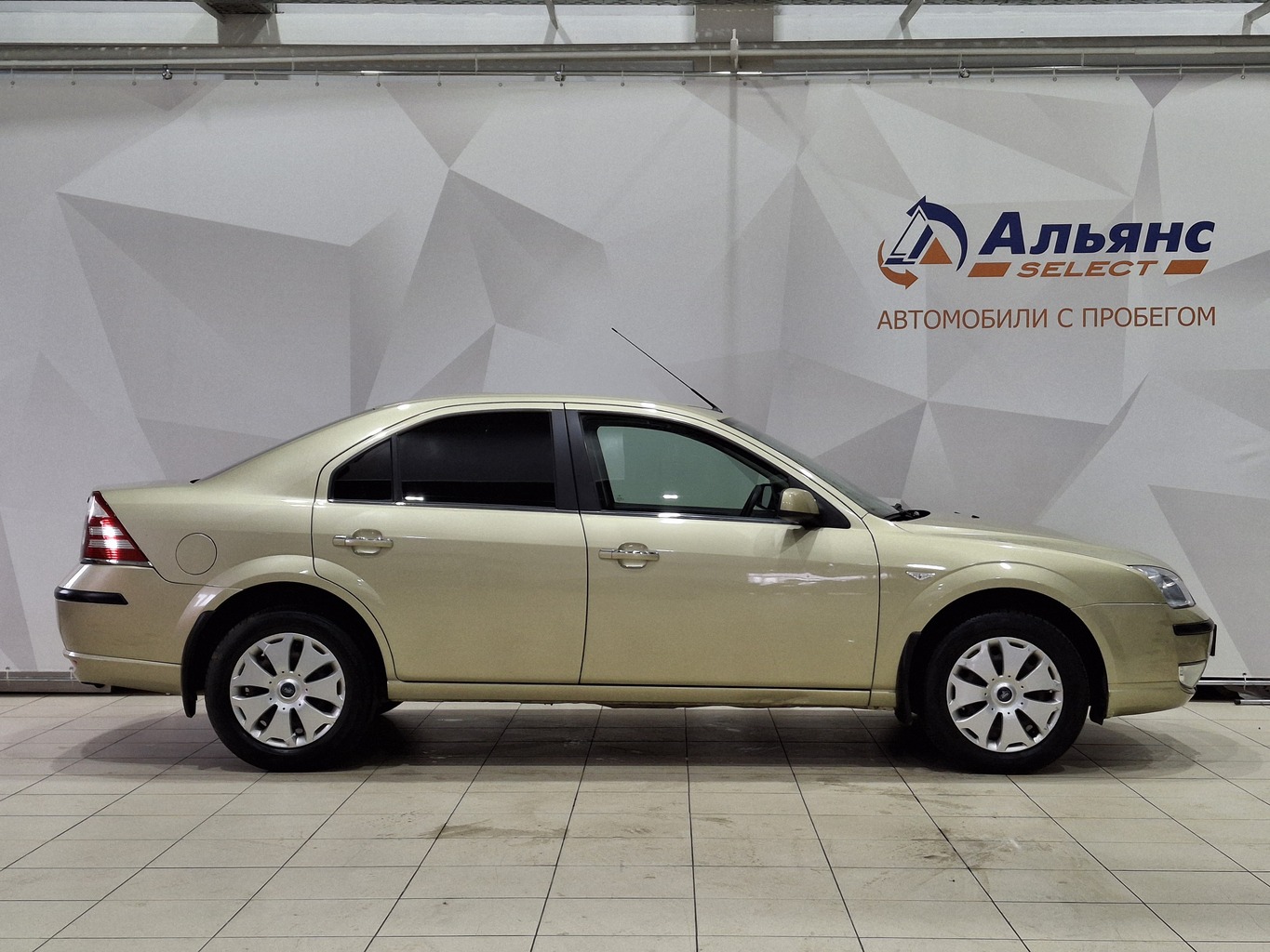FORD MONDEO