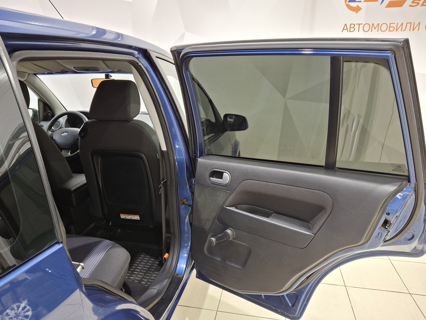 FORD FUSION