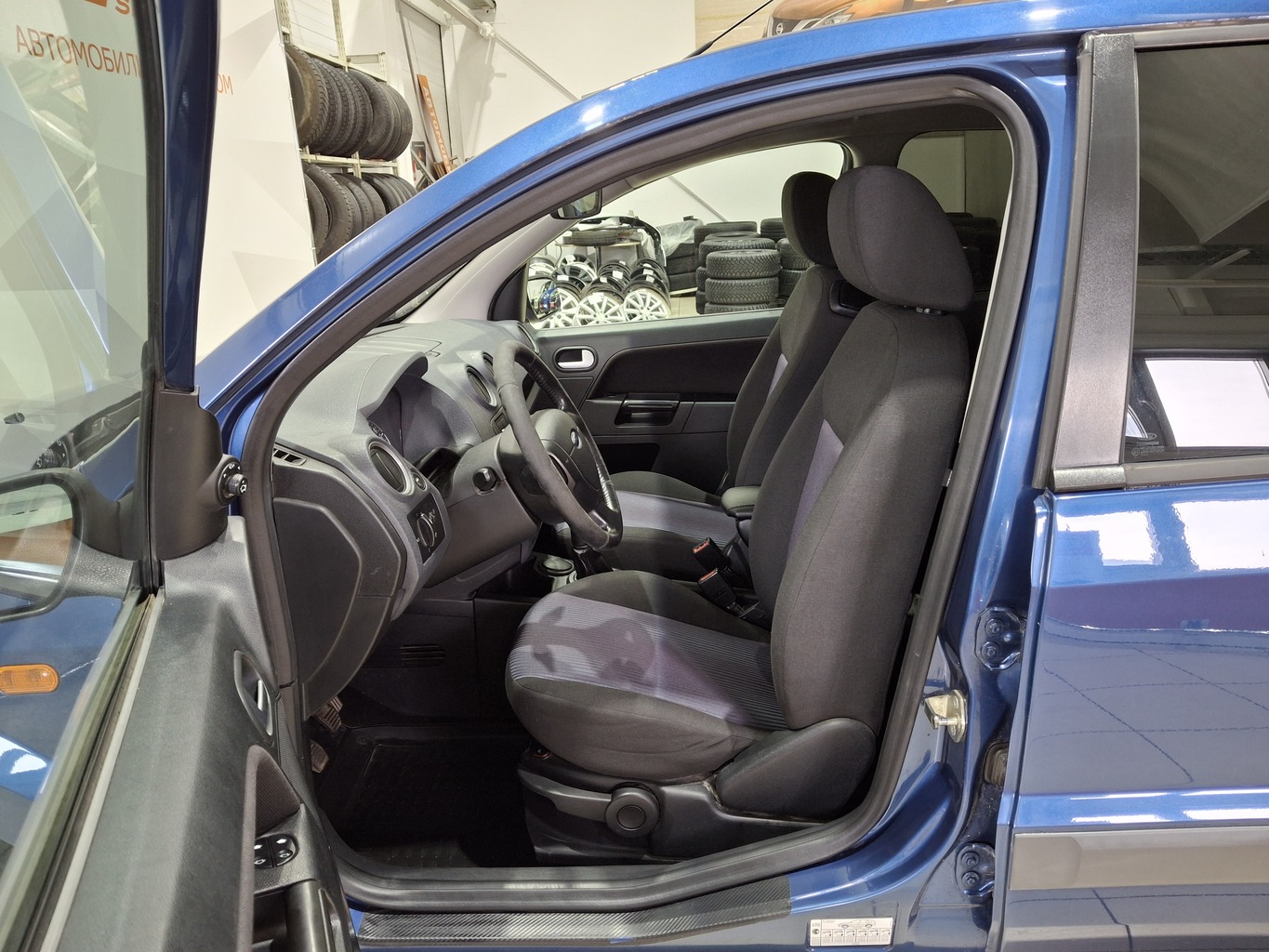 FORD FUSION