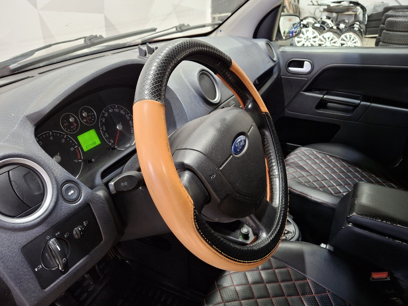 FORD FUSION