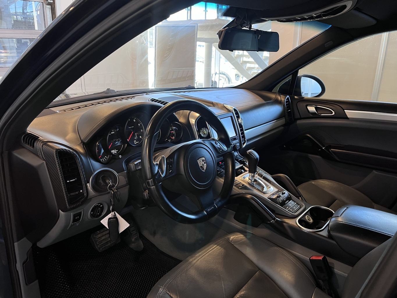 PORSCHE CAYENNE