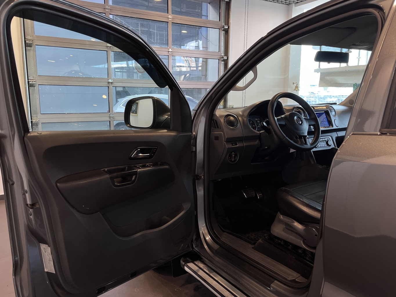 VOLKSWAGEN AMAROK