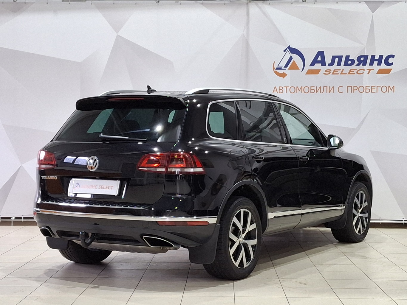 VOLKSWAGEN TOUAREG