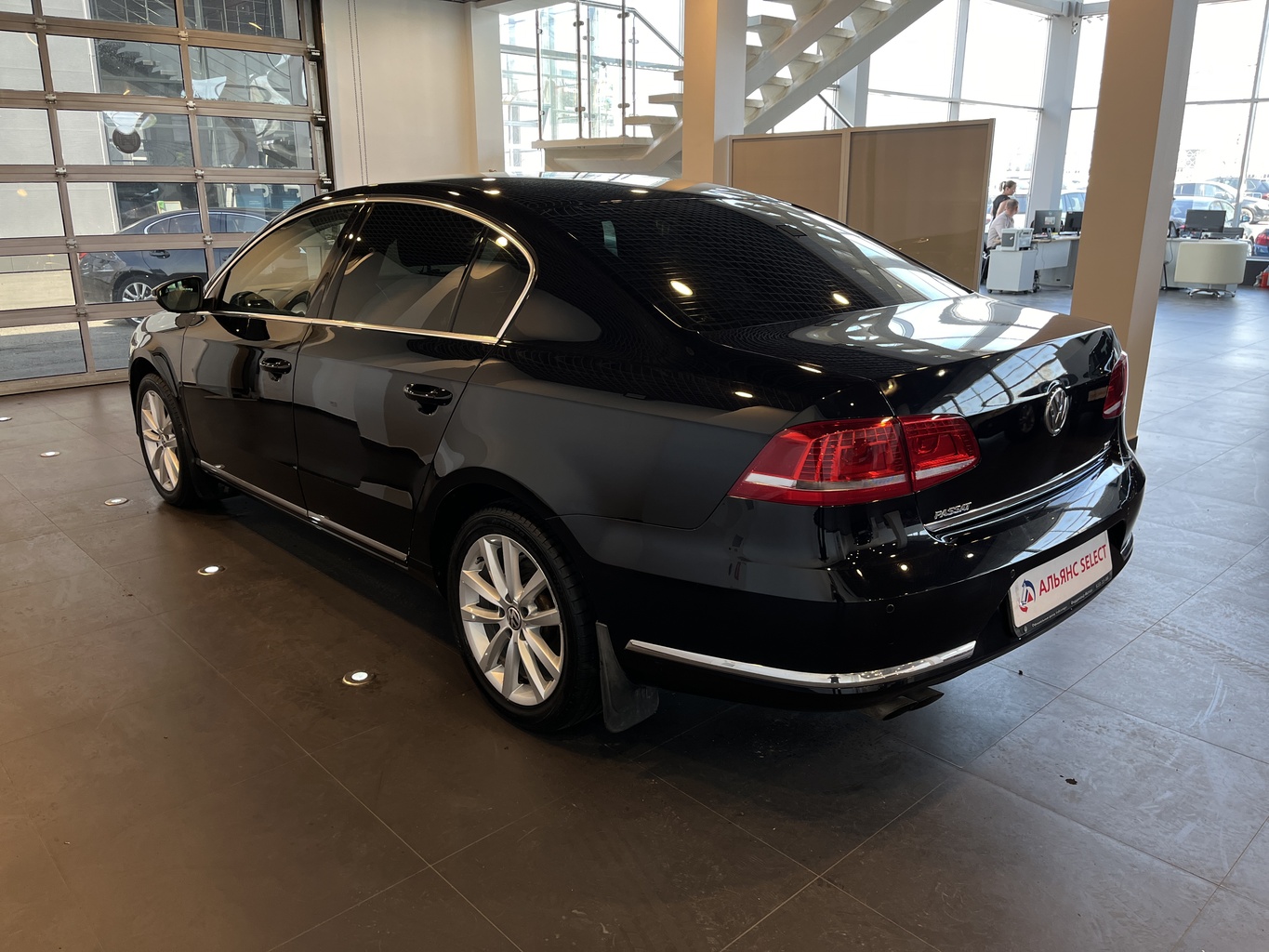 VOLKSWAGEN PASSAT