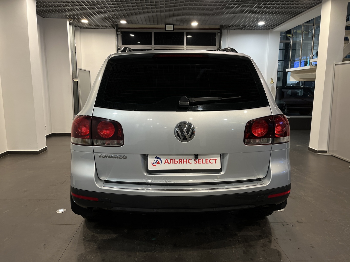 VOLKSWAGEN TOUAREG