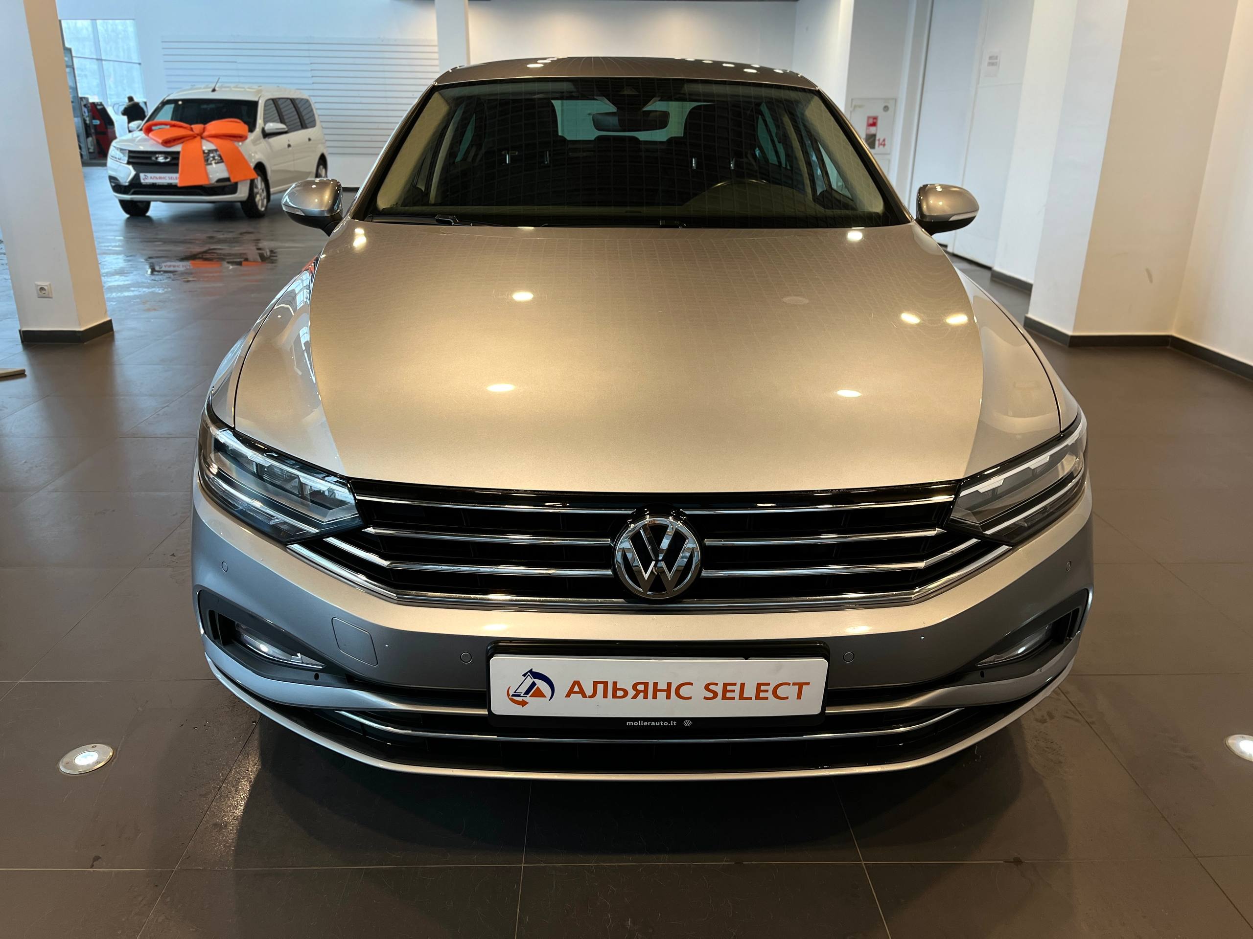 VOLKSWAGEN PASSAT