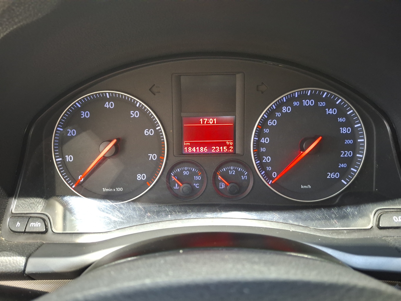 VOLKSWAGEN GOLF