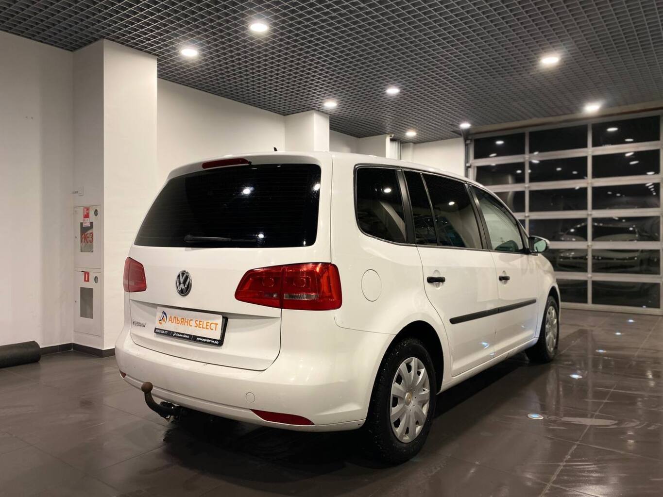 VOLKSWAGEN TOURAN