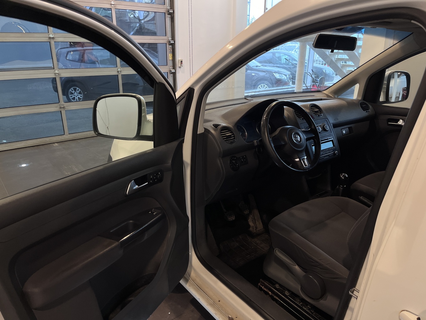 VOLKSWAGEN CADDY
