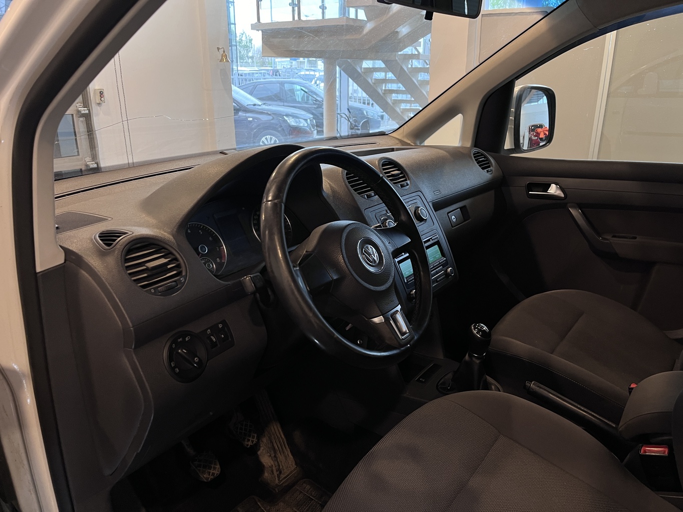 VOLKSWAGEN CADDY