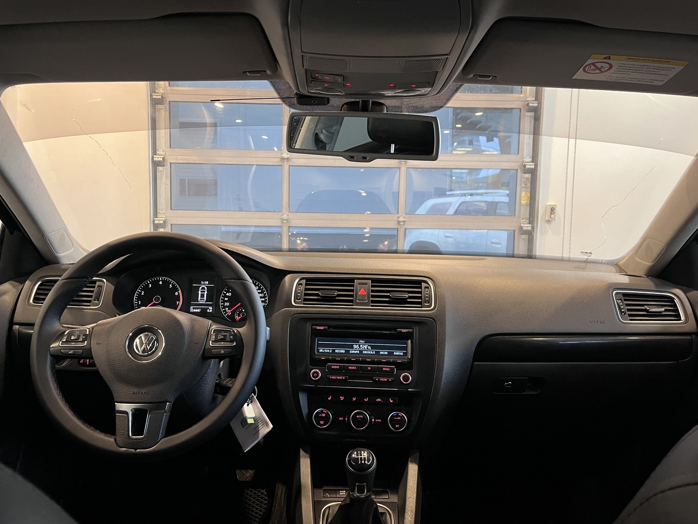 VOLKSWAGEN JETTA