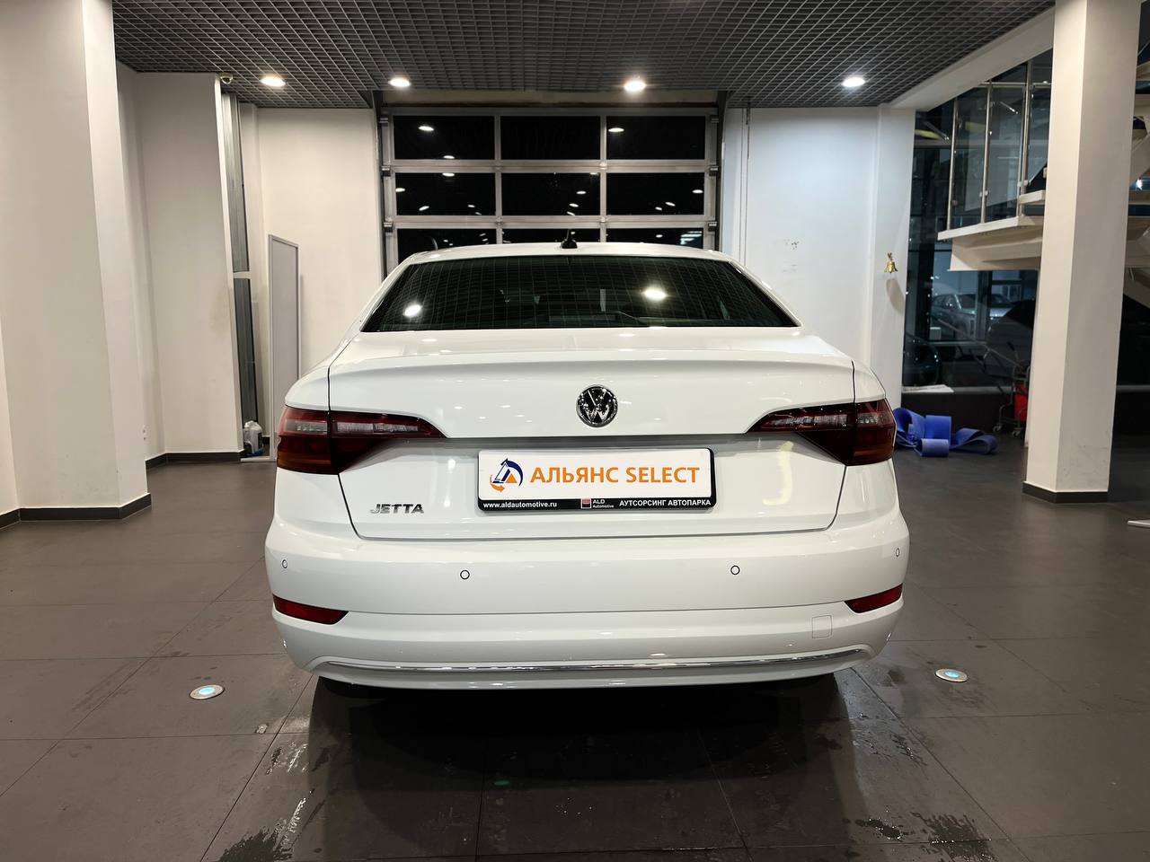 VOLKSWAGEN JETTA