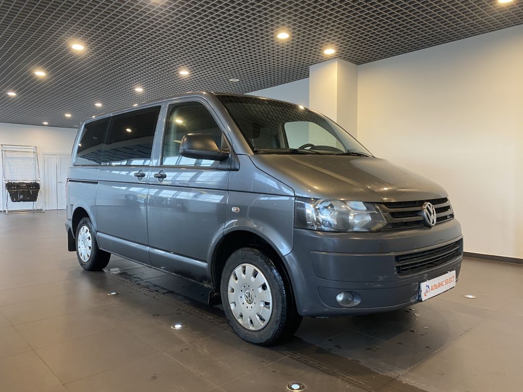 VOLKSWAGEN CARAVELLE