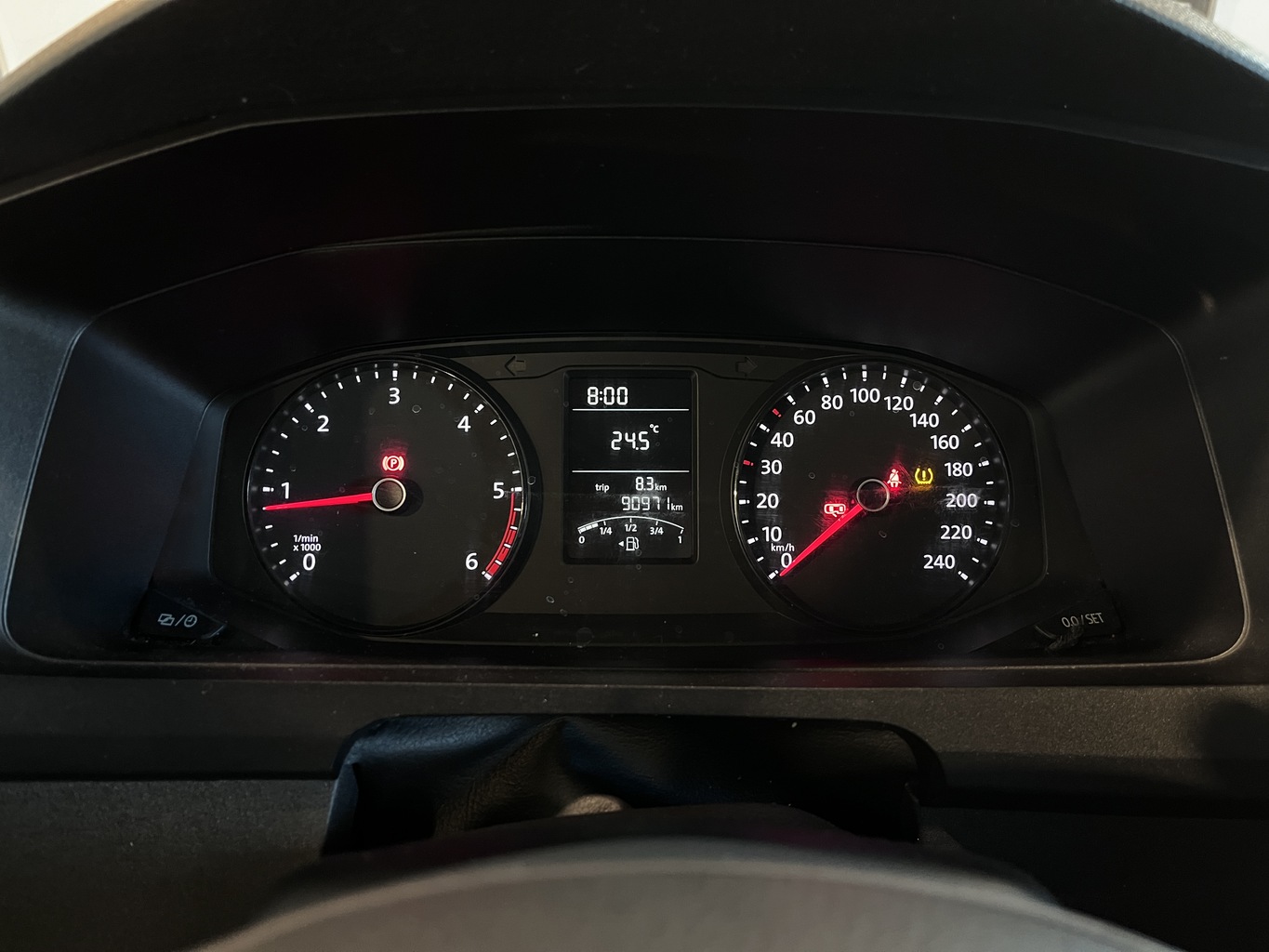 VOLKSWAGEN CARAVELLE