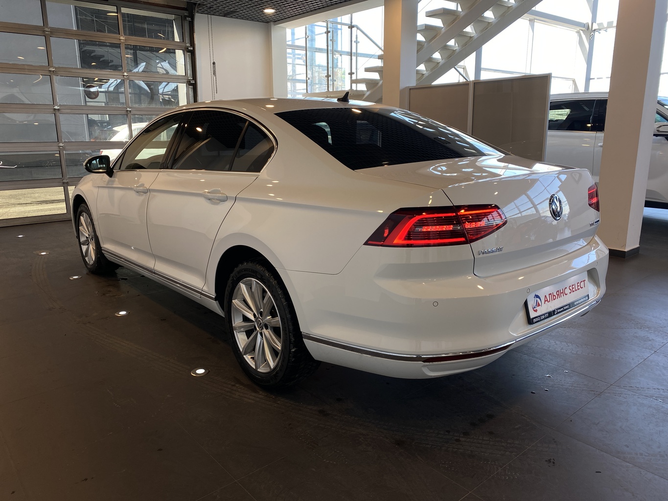 VOLKSWAGEN PASSAT