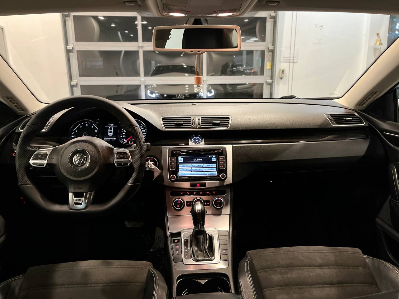 VOLKSWAGEN PASSAT CC