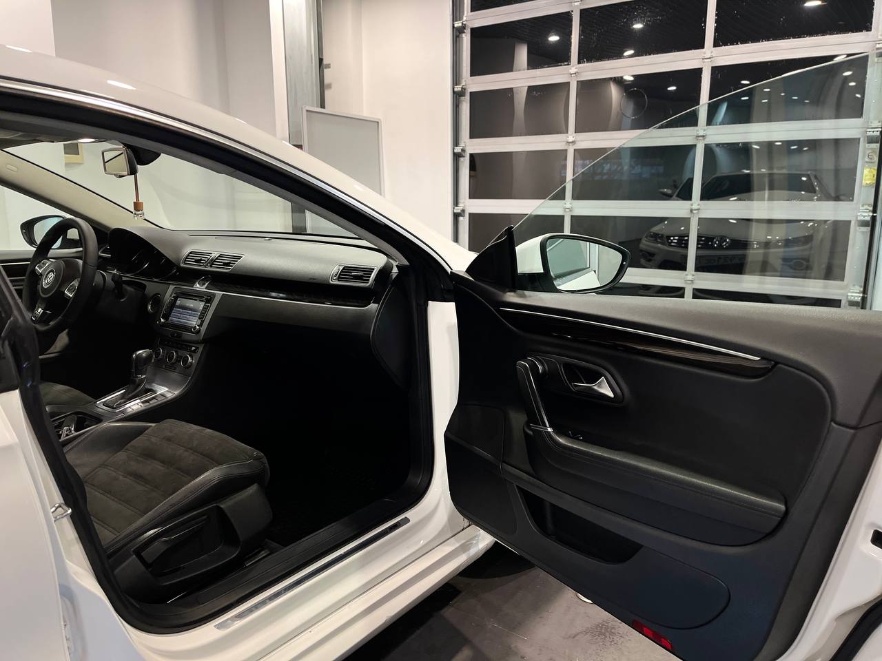 VOLKSWAGEN PASSAT CC