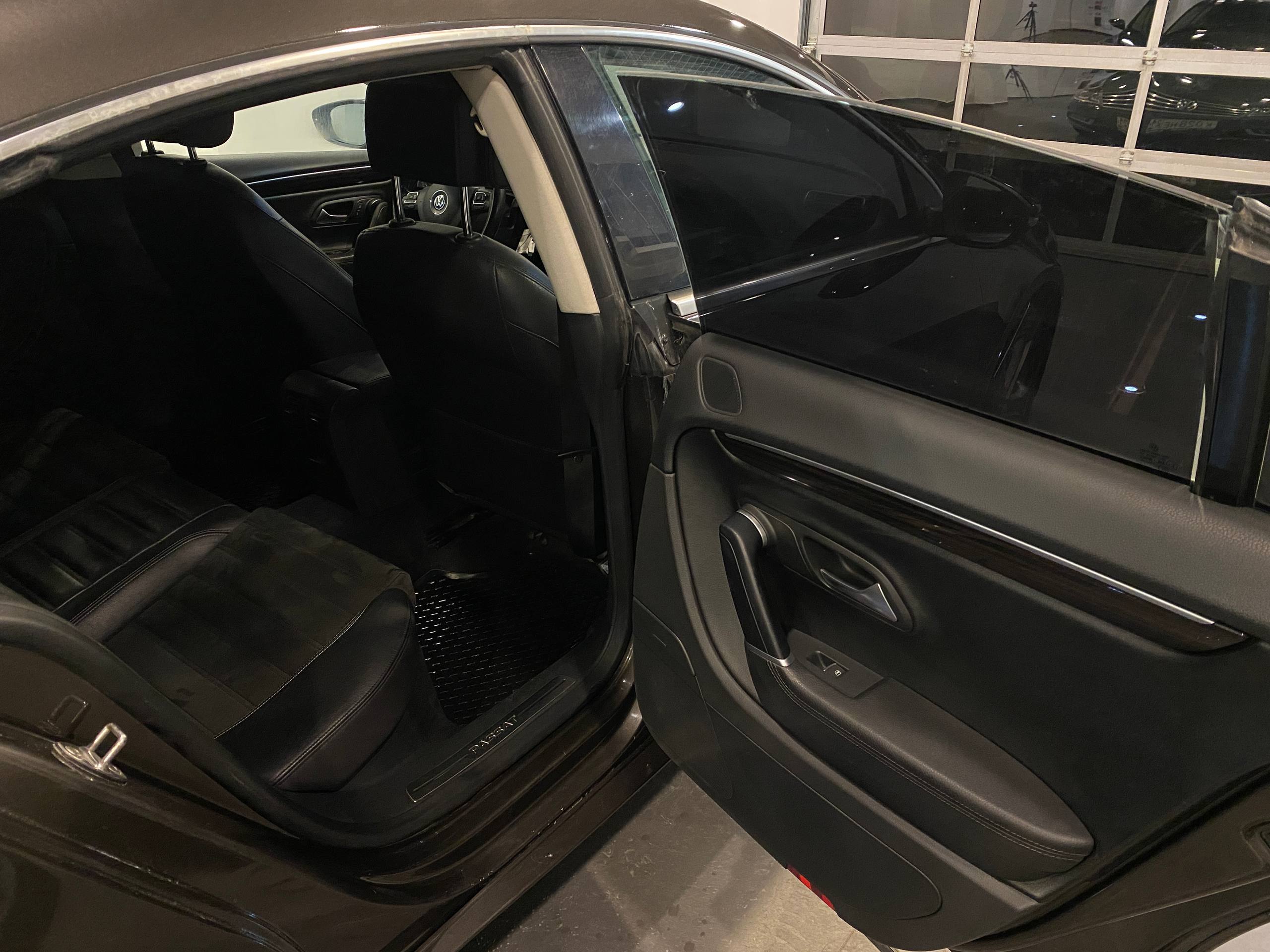 VOLKSWAGEN PASSAT CC