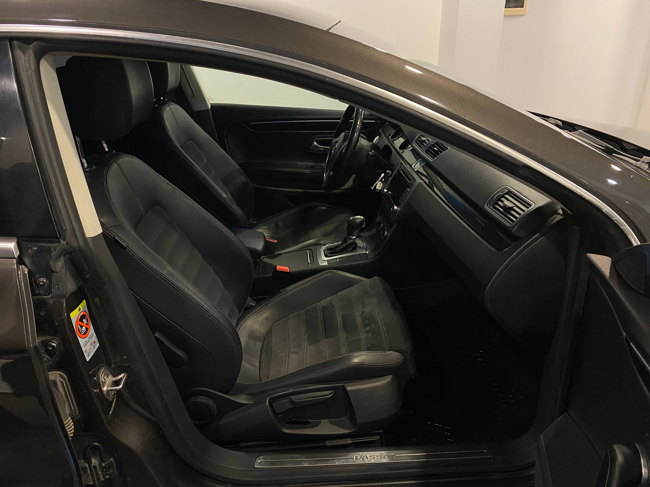 VOLKSWAGEN PASSAT CC