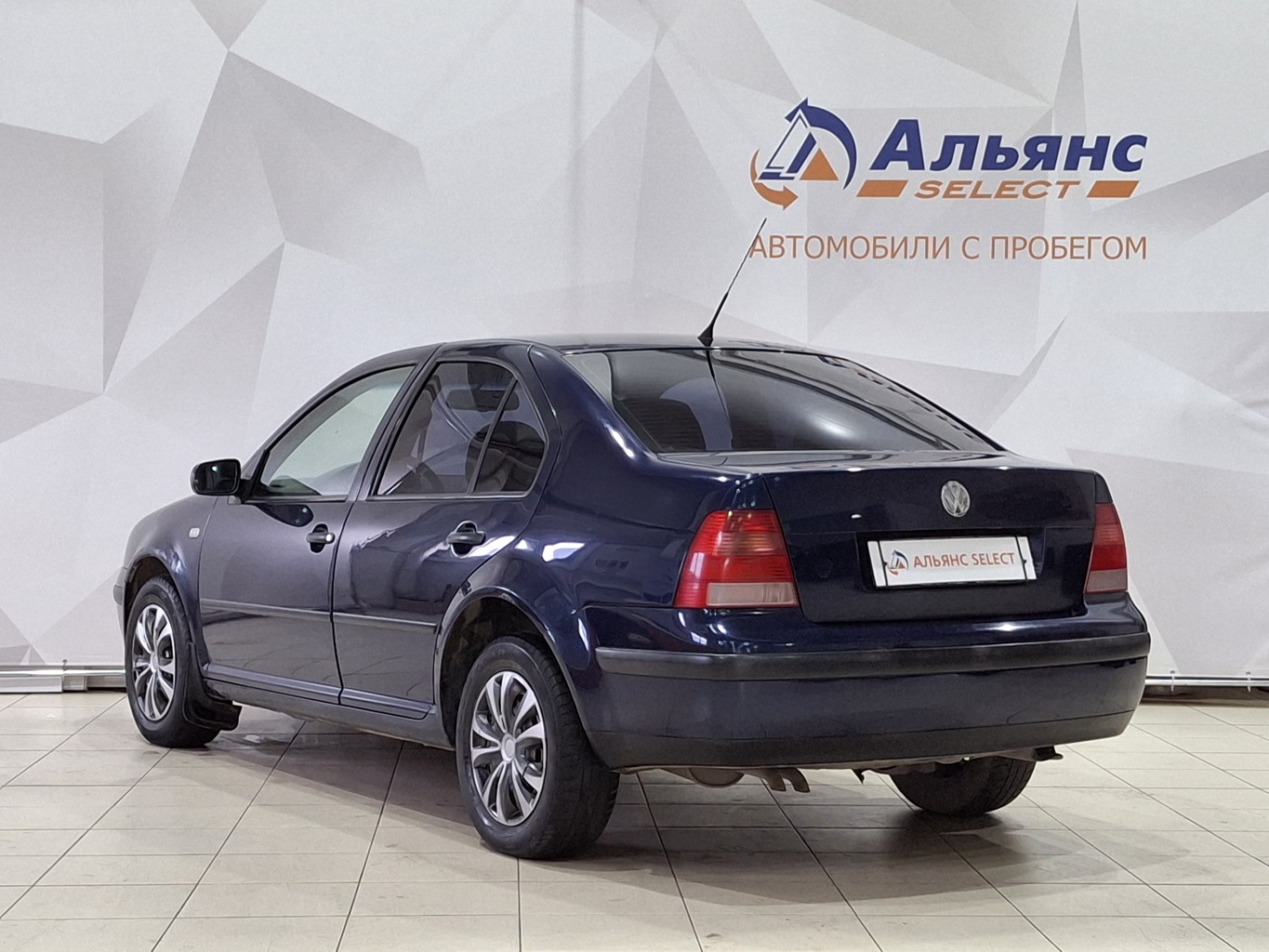VOLKSWAGEN BORA