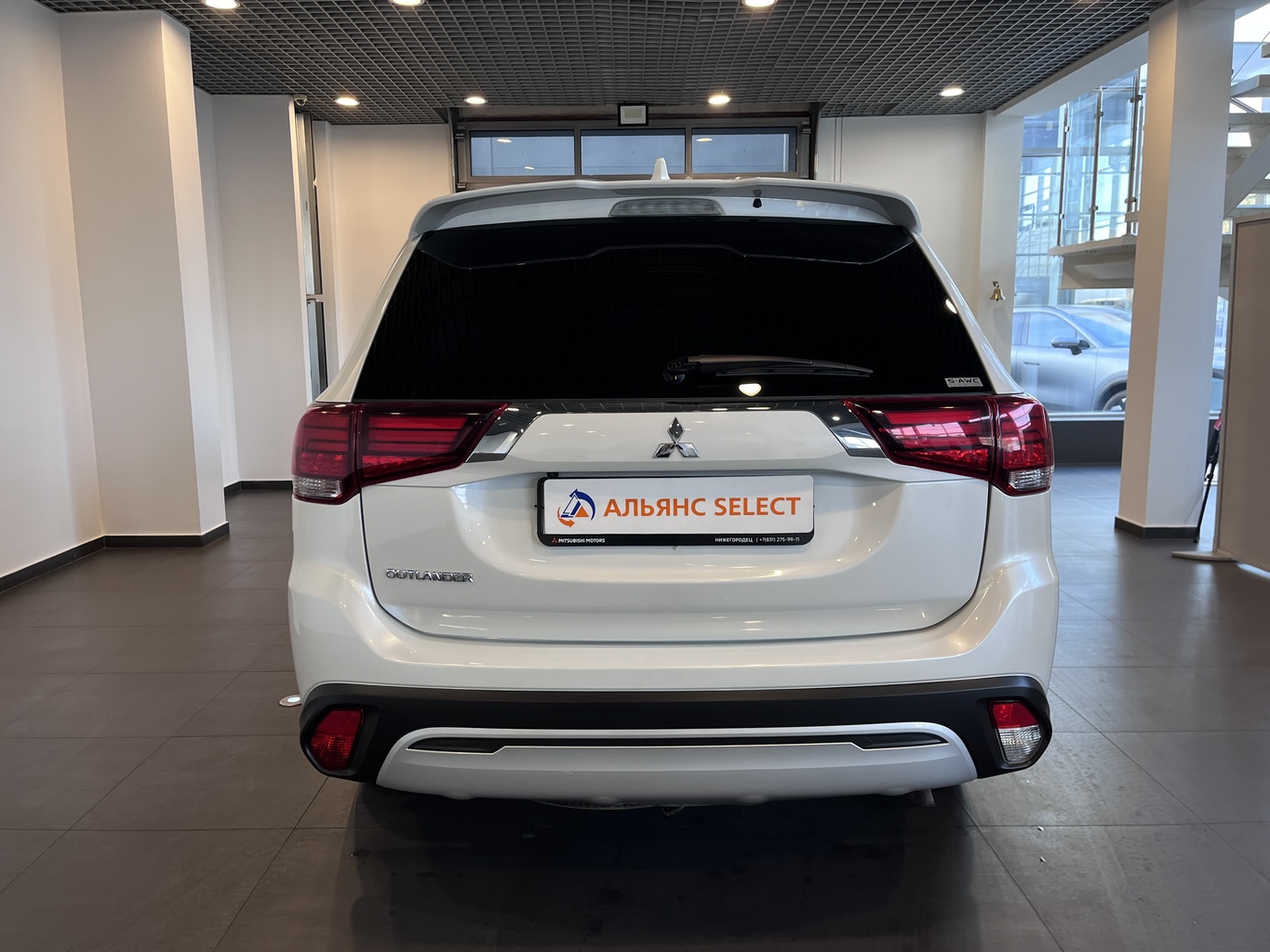 MITSUBISHI OUTLANDER