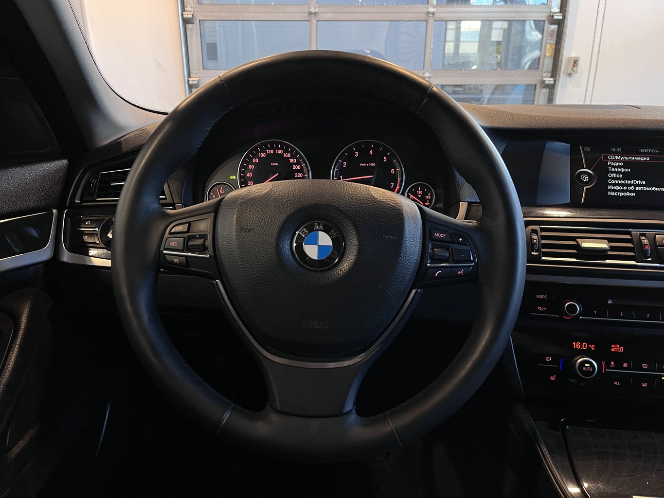 BMW 528I
