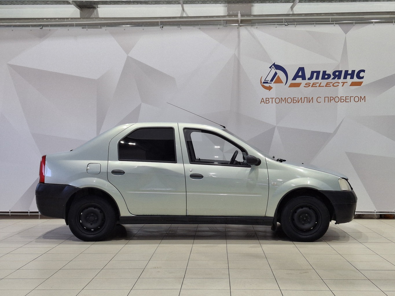 RENAULT LOGAN