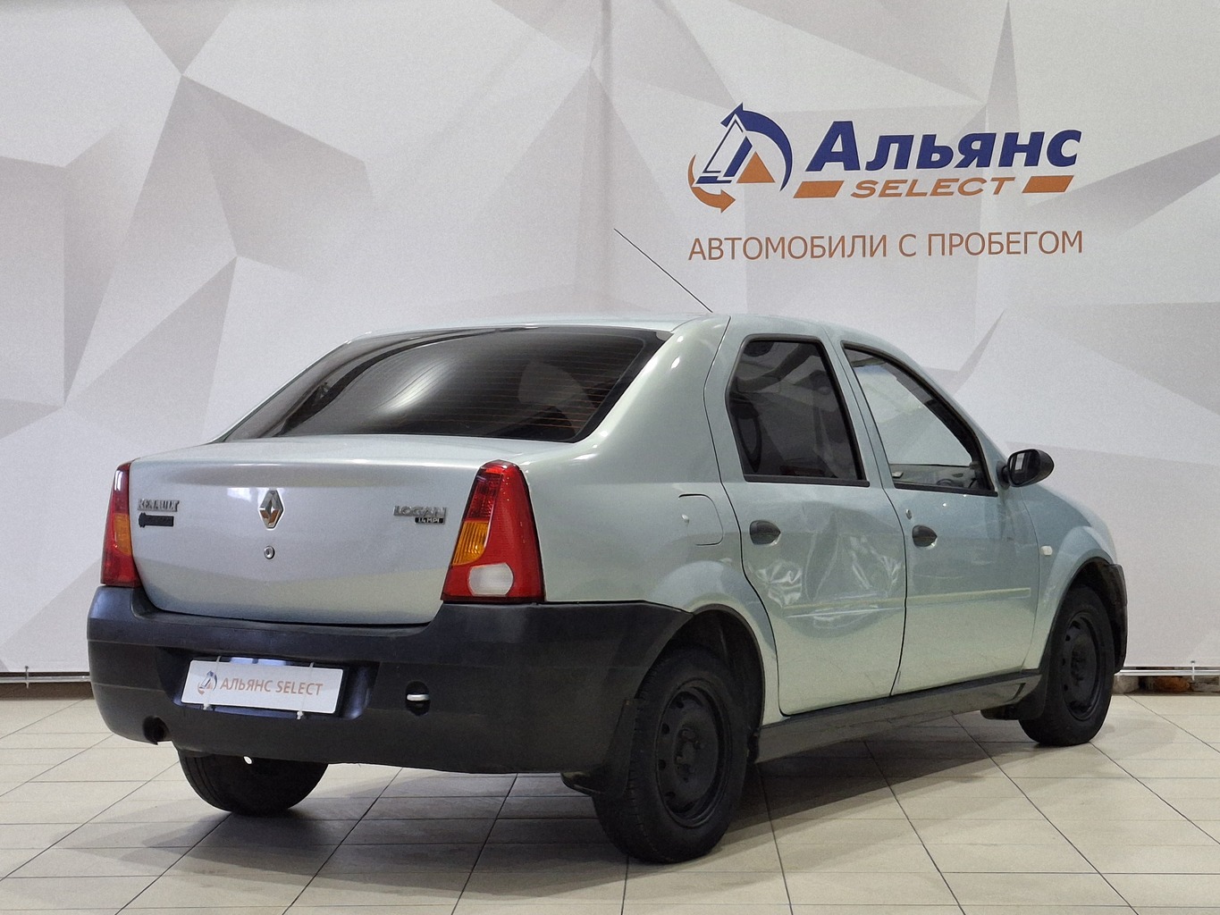 RENAULT LOGAN