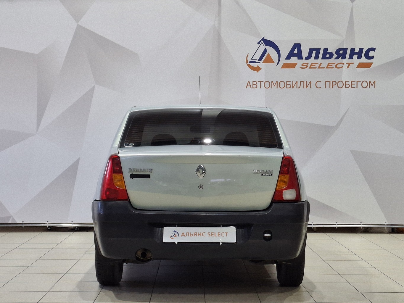 RENAULT LOGAN