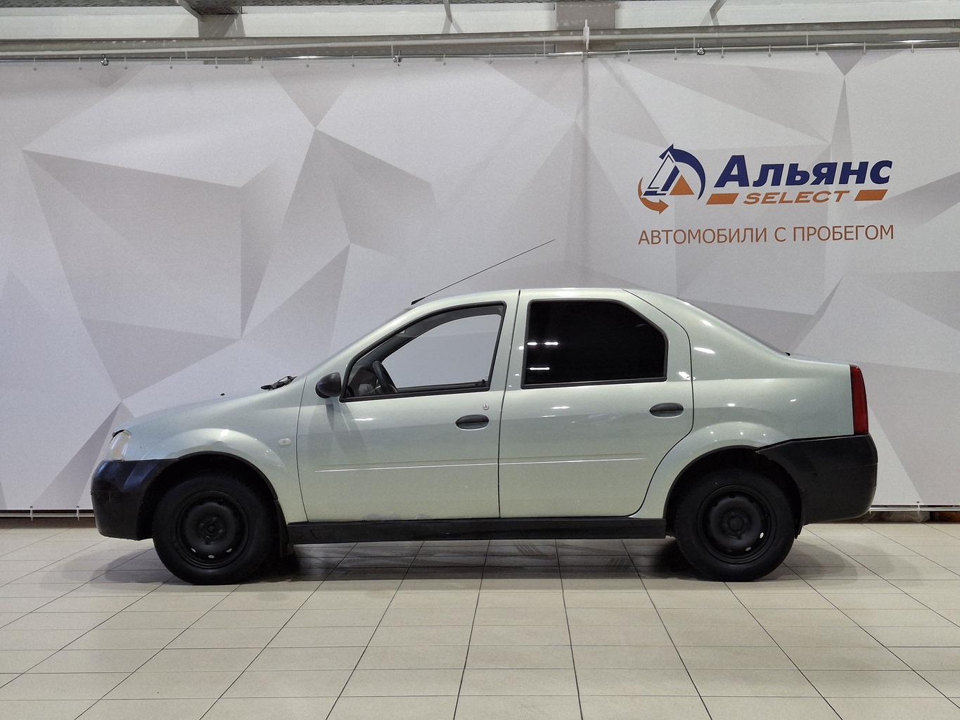 RENAULT LOGAN