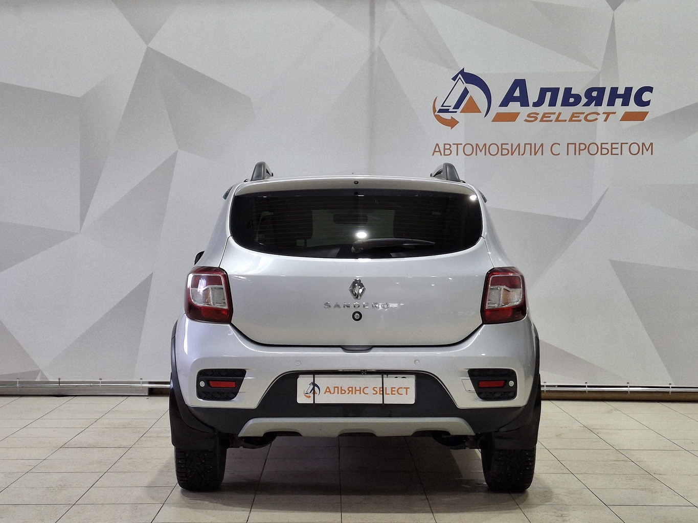 RENAULT SANDERO