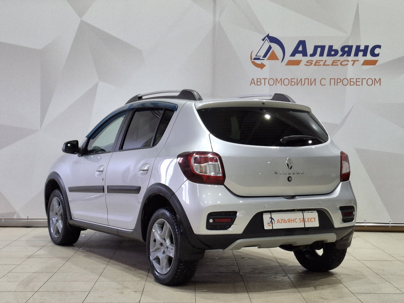RENAULT SANDERO